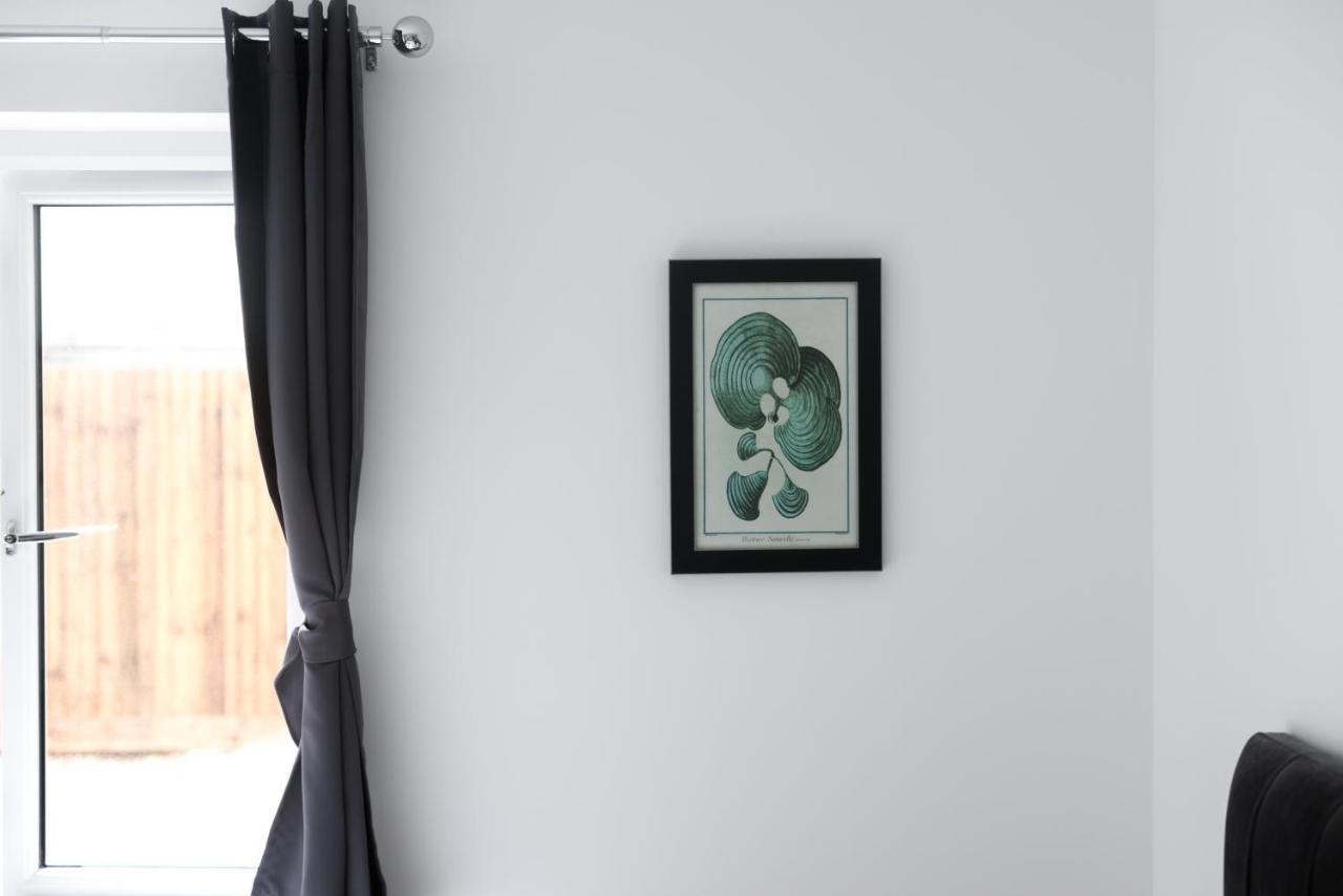 Hertford Serviced Apartments 웨어 외부 사진